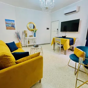  Apartament Centro Storico Apartment, Great Central Location! All New Furniture And Appliances! Włochy