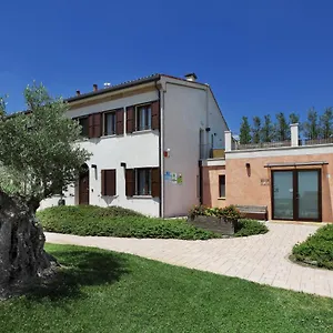 agriturismo-delizia-deste.emilia-romagnahotels.net/
